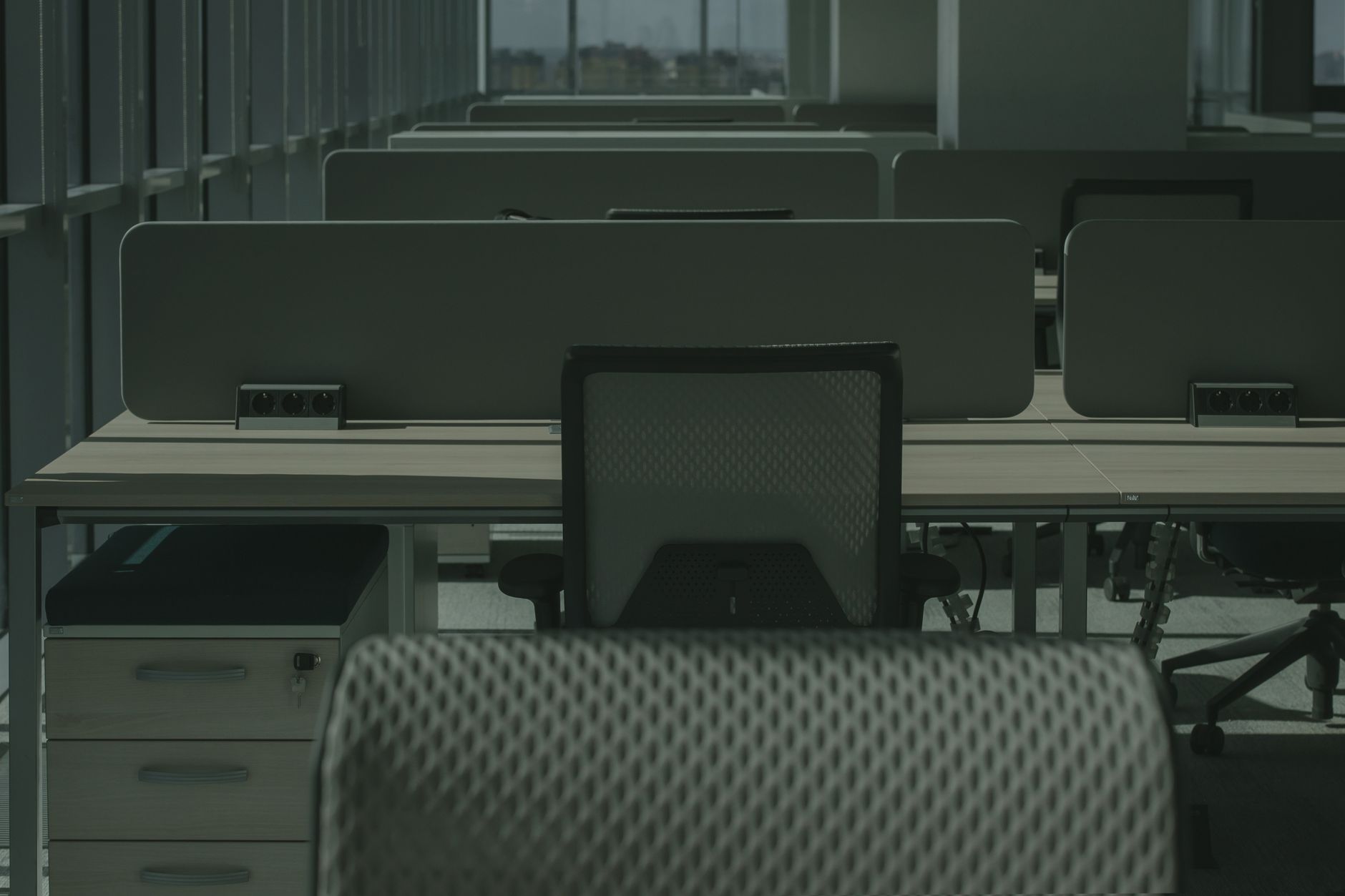 A quiet desk between sessions